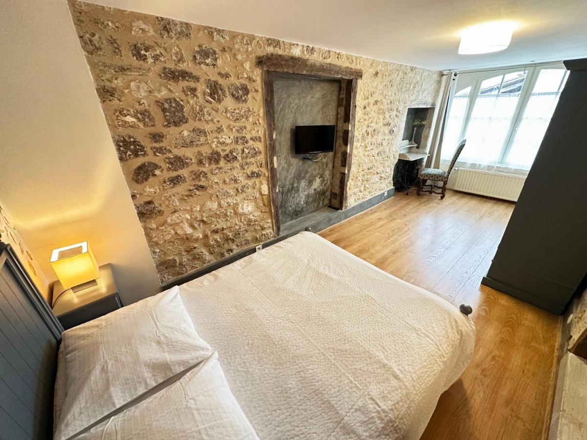 Gites Du Chateau De Panisseau Thenac  Luaran gambar
