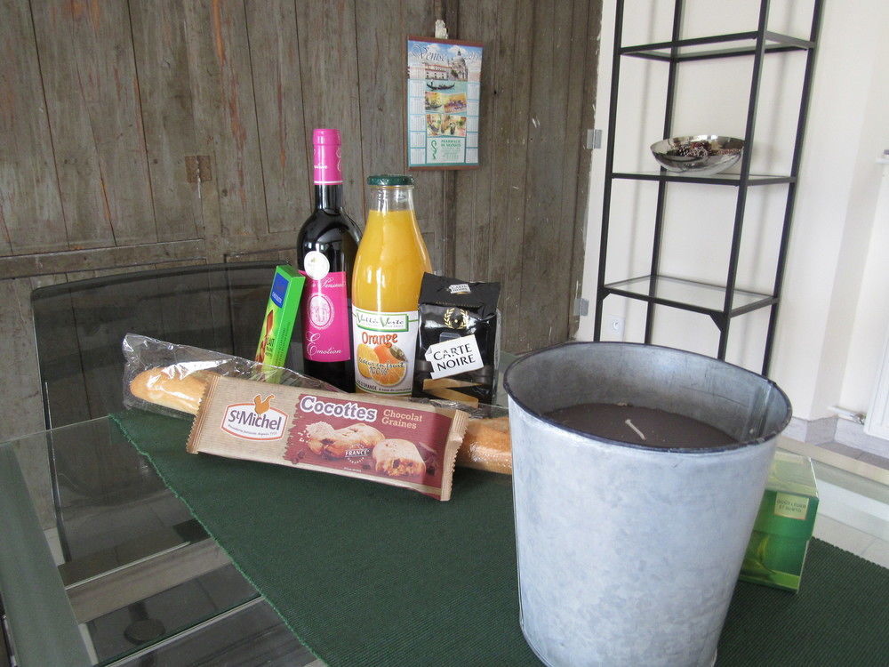 Gites Du Chateau De Panisseau Thenac  Luaran gambar